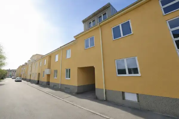 Fastighet Toringsgatan 8 i Centrum, Örebro – Norrpalatset